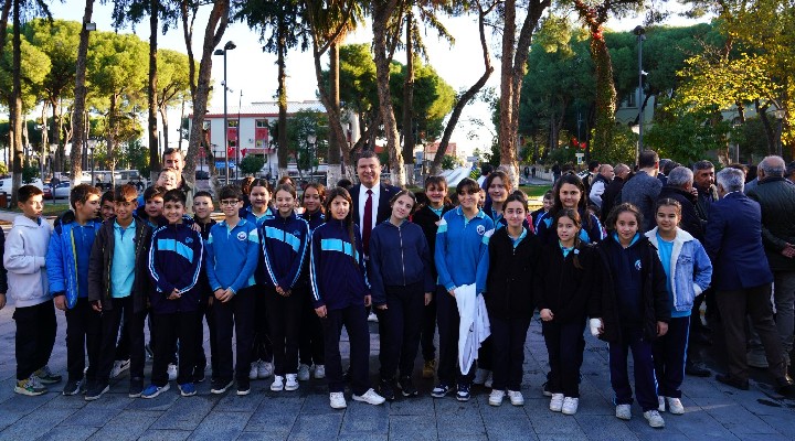 Tire’de 24 Kasım Öğretmenler Günü kutlandı