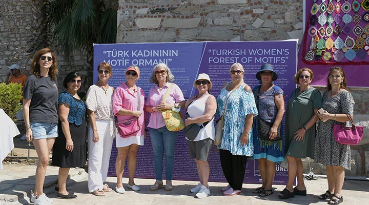Türk kadınlarının motifleri Tarihi Kervansaray ın duvarını süsledi!