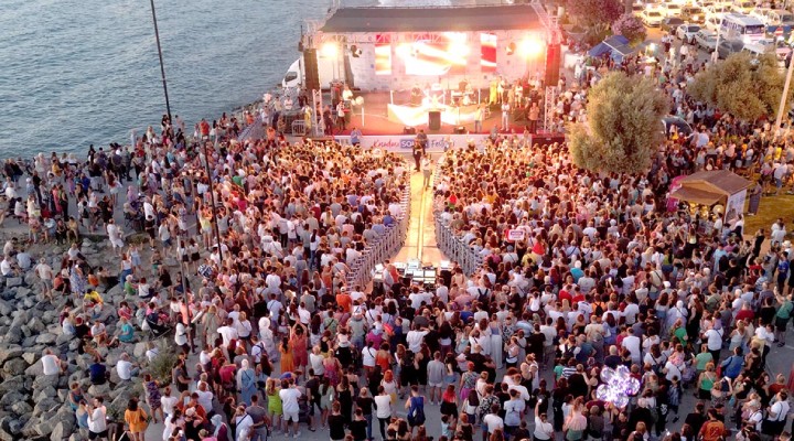 Türkiye Kuşadası Sokak Festivali nde buluştu