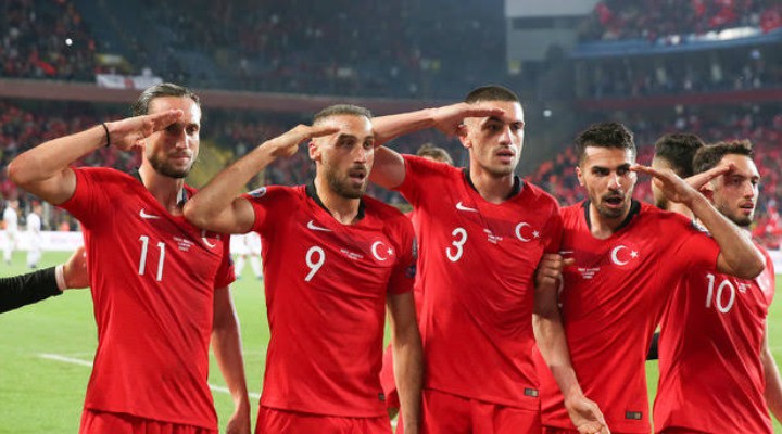 UEFA’dan asker selamı kararı