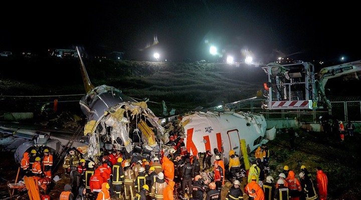 Uçak kazasından kötü haber: 3 ölü, 180 yaralı