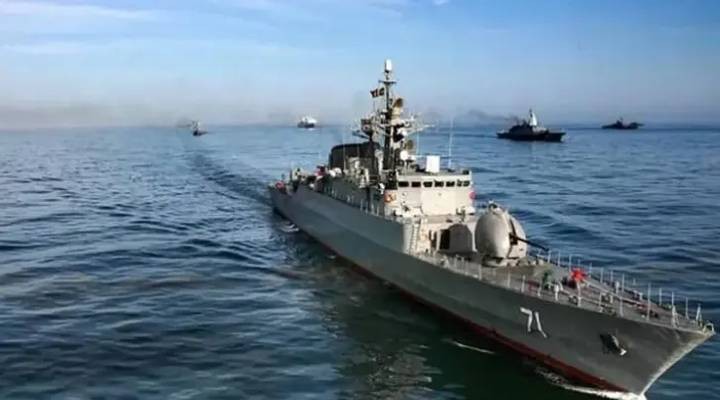 Ukrayna Hazar Denizi nde gemileri hedef aldı