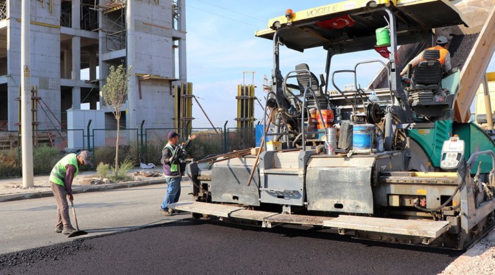 Ulukent OSB’de yollar yenileniyor