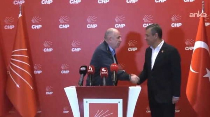 Ümit Özdağ CHP Genel Merkezi’nde Özgür Özel ile görüştü