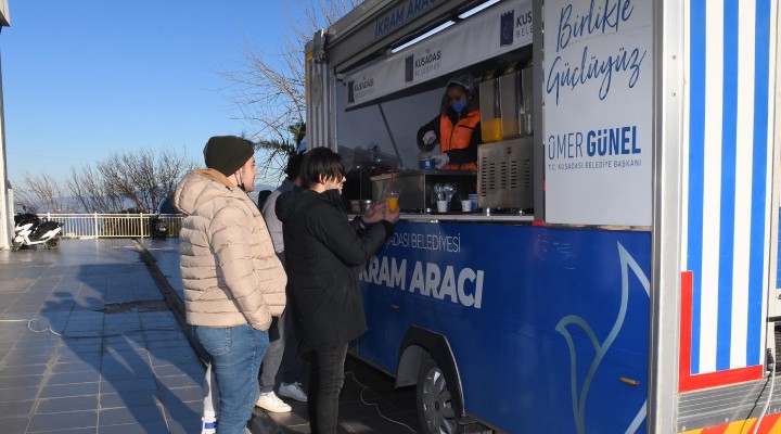 Üniversitelilerin sabah kahvaltısı Kuşadası Belediyesi nden!