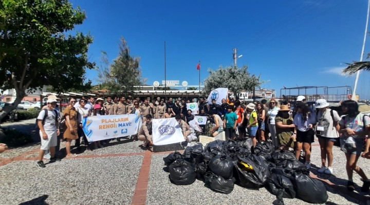 Urla da 40 dakikada 400 kilogram atık toplandı!