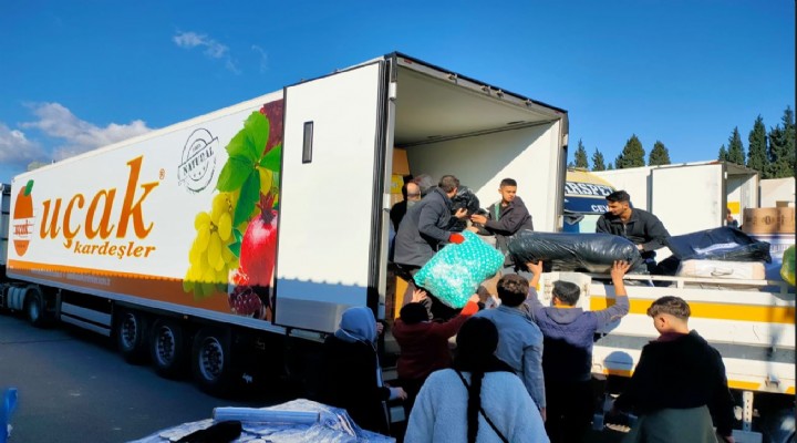 Yaş meyve sebze sektörü, araçları ile Türkiye’nin yardımlarını deprem bölgesine taşıyor
