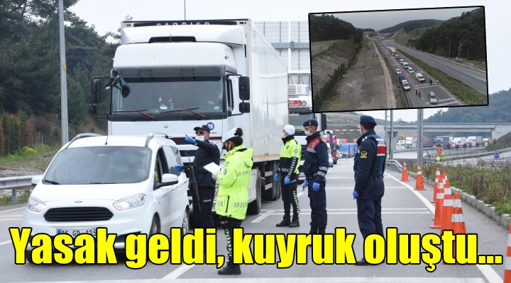 Yasak geldi, kilometrelerce kuyruk oluştu!