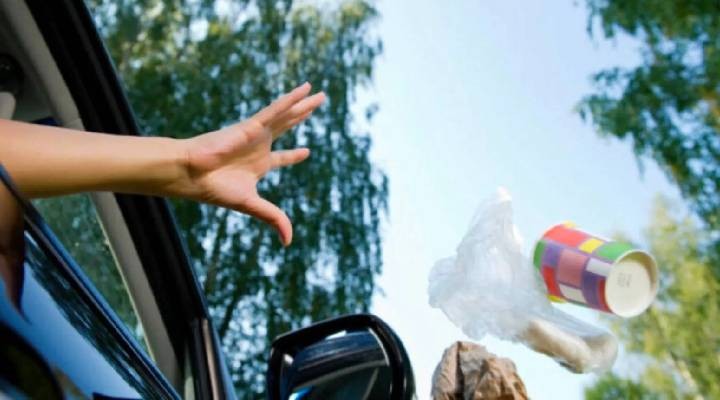 Yere çöp atmanın cezası 8 bin 700 TL oldu