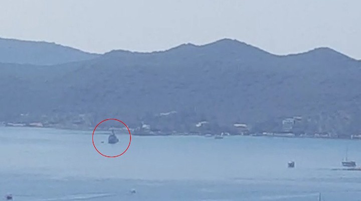 Yunanistan özel bir tekneye ateş açtı... 1 i ağır 3 yaralı