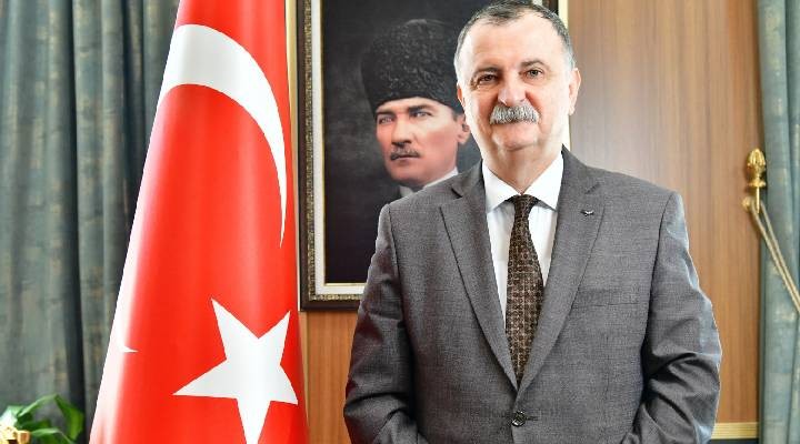 Yunusemre Belediye Başkanı Semih Balaban dan yeni yıl mesajı