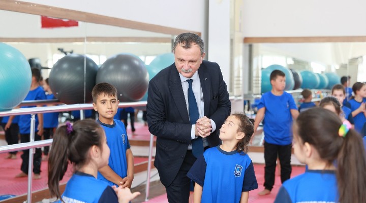 Yunusemre de yaz spor okulları büyük ilgiyle açıldı
