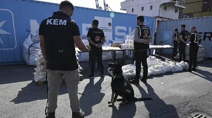 Zehir tacirlerine operasyon