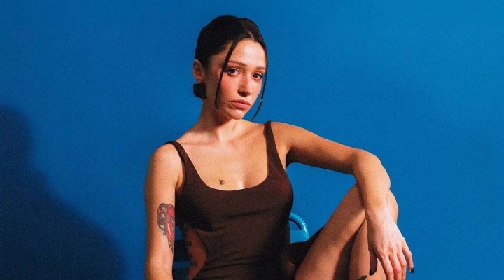 Zeynep Bastık’tan İstanbul’a veda sinyali