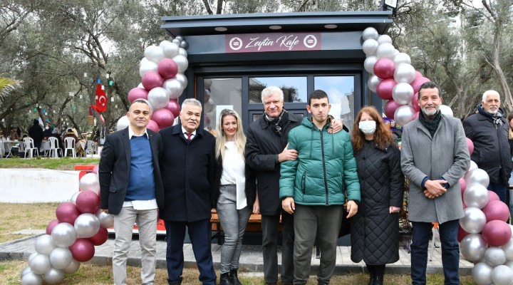 Zeytin Cafe kapılarını açtı!