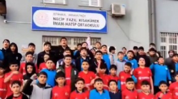 Okulda çocuklara 'selefi andı' okutulmuştu: Tepki çeken görüntülere ilişkin soruşturma başlatıldı