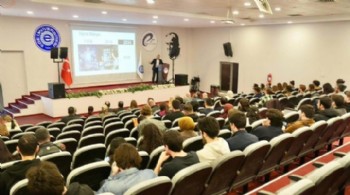 'Veriyi kontrol eden dünyayı kontrol eder'