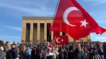 10 Kasım'da Anıtkabir'e rekor ziyaret: 1 milyon 219 bin kişi gitti