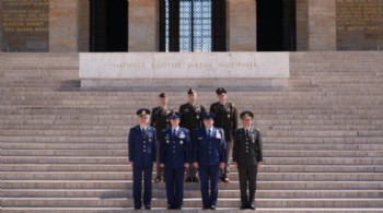 ABD Genelkurmay Başkanı, Anıtkabir'i ziyaret etti