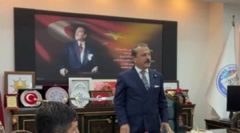 AK Partili belediyede skandal: Atatürk büstünü çöpün kenarına attılar