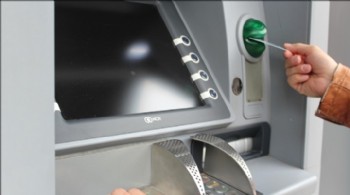 ATM'de bu sesi duyunca asla başından ayrılmayın: İkazı duymadı 21 bin lira buhar oldu