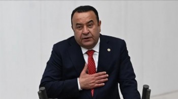 Adnan Beker, CHP'den istifa ettiğini duyurdu!