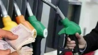 Akaryakıta indirim! 70 TL'nin altına indi!