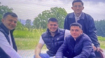 Akraba 4 genç selfie çekerken canından oldu