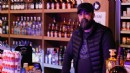 İçki ve sigara zamlarını önceden duyuruyordu... Gözaltına alındı!