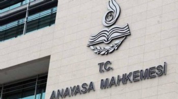 Anayasa Mahkemesi'nden 5 siyasi parti hakkında suç duyurusu