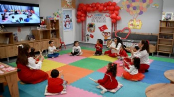Anne Baba Çocuk Merkezi'nde 23 Nisan coşkusu erken yaşandı