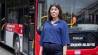 Anne adayı ESHOT şoförü, doğum sonrası direksiyona dönmek için gün sayıyor