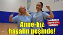 Anne-kız aynı hayalin peşinde... Sahalardan üniversite sıralarına!