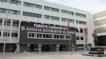 Antalya Büyükşehir Belediyesi'ne operasyon: 27 kişi adliyeye sevk edildi