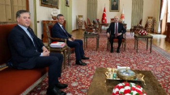 Ara seçim gündemi: CHP Genel Başkanı Özgür Özel, TBMM Başkanı Numan Kurtulmuş ile görüştü