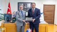 Avustralya Başkonsolosu’ndan Başkan Tugay’a ziyaret