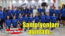 Başkan Mutlu şampiyon kızları ağırladı...