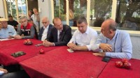 Başkan Okuroğlu, doludan zarar gören Kurşak Mahallesi’nde üreticilerle buluştu