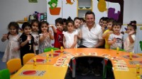 Başkan Vekili Demirtaş'tan Çocuk Gelişim Merkezi'ne ziyaret