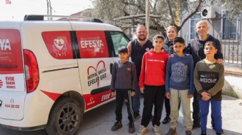 Başkan Yetişkin çocukların bayram heyecanına ortak oldu