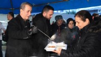 Başkan Yetişkin'in iftar sofraları binlerce kişiyi ağırlıyor