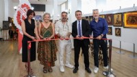 Başkan Yetişkin sözünü tuttu Efeler'de ahşap sanat sergisi açıldı