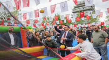 Bayraklı’da 23 Nisan spor, kültür ve etkinliklerle yaşandı