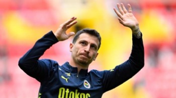 Beşiktaş derbisi öncesi Fenerbahçe'de Mert Hakan gelişmesi