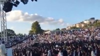 Bilgi Üniversitesi’nde kayyum rektörü sırtlarını dönerek protesto ettiler