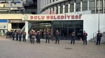 Bolu Belediyesi'ne operasyon: Başkan Yardımcısı Leyla Beykoz ve meclis üyesi tutuklandı