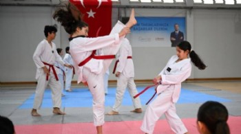 Bornova’da spor dolu bir yaz