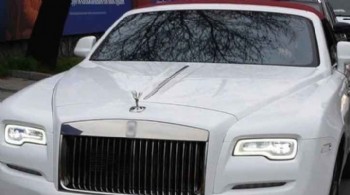 Burak Özçivit'in 50 milyonluk yeni otomobili!