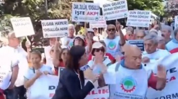 Butlancı vekil sokağa çıktığına pişman oldu
