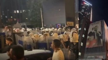 CHP İstanbul İl Başkanlığı'na çevik kuvvet girdi